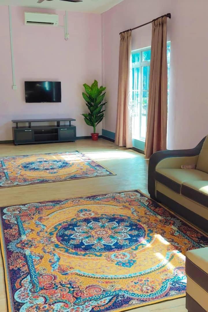 Teratak Kayu Homestay Бату-Пахат Экстерьер фото